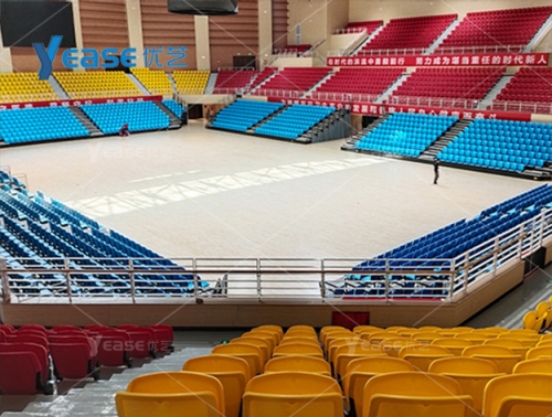 新疆醫(yī)科大學體育館（雪蓮山校區(qū)）